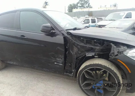 2019 BMW X6 Sdrive35I z USA, uszkodzony, nr VIN 5UXKU0C57K0S97354